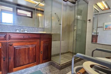 Apartamento à venda com 212m², 3 quartos e sem vaga