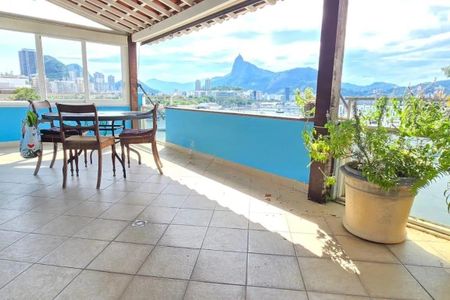 Apartamento à venda com 212m², 3 quartos e sem vaga