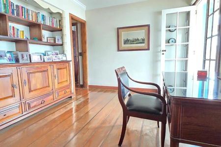 Apartamento à venda com 212m², 3 quartos e sem vaga