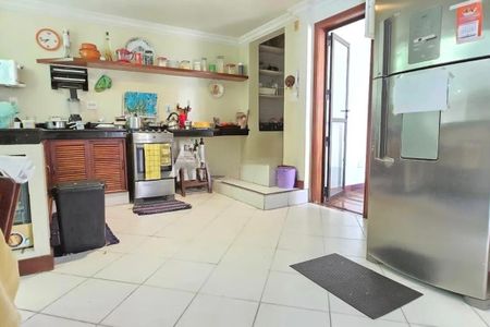 Apartamento à venda com 212m², 3 quartos e sem vaga