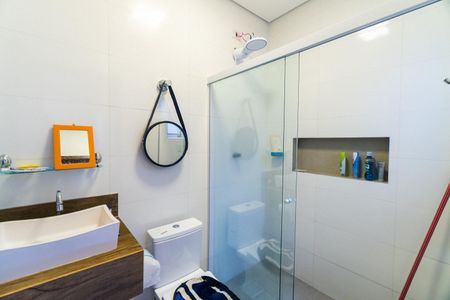 Banheiro de casa para alugar com 1 quarto, 45m² em Vila Guarani (zona Sul), São Paulo