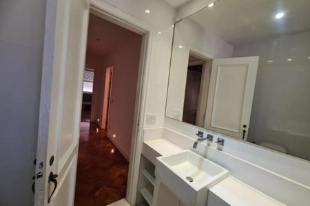 Apartamento para alugar com 177m², 3 quartos e 1 vaga