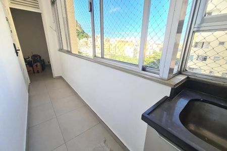 Apartamento para alugar com 177m², 3 quartos e 1 vaga