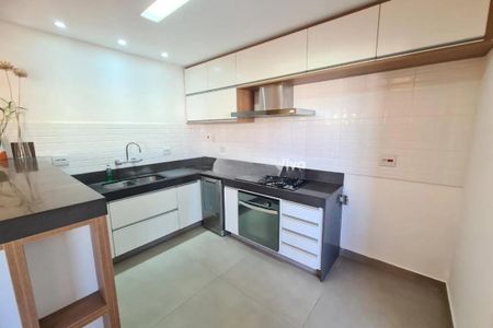 Apartamento para alugar com 177m², 3 quartos e 1 vaga
