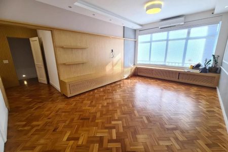 Apartamento para alugar com 177m², 3 quartos e 1 vaga