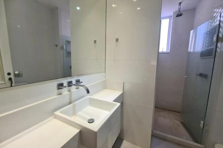 Apartamento para alugar com 177m², 3 quartos e 1 vaga
