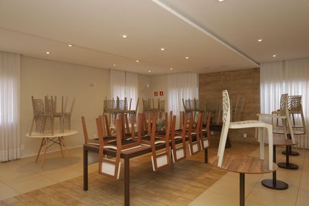 Apartamento à venda com 66m², 2 quartos e sem vagaÁrea comum - Salão de festas