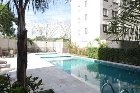 Apartamento à venda com 66m², 2 quartos e sem vagaÁrea comum - Piscina