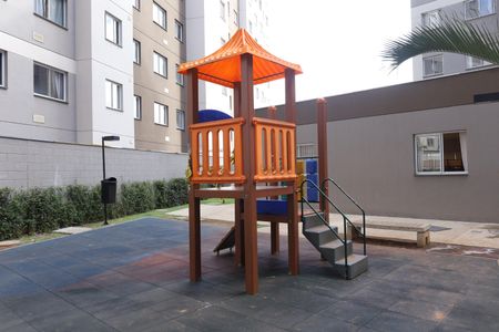 Apartamento à venda com 66m², 2 quartos e sem vagaÁrea comum - Playground