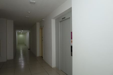 Apartamento à venda com 34m², 2 quartos e sem vagaÁrea comum - Saguão do andar