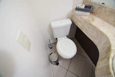 Casa de condomínio para alugar com 340m², 3 quartos e 4 vagasLavabo