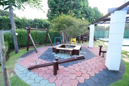 Casa de condomínio para alugar com 340m², 3 quartos e 4 vagasÁrea comum - Playground