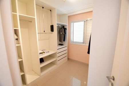 Casa de condomínio para alugar com 340m², 3 quartos e 4 vagasQuarto 2