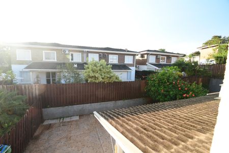 Casa de condomínio para alugar com 340m², 3 quartos e 4 vagasQuarto 2 - Vista