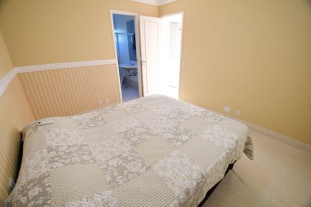 Casa de condomínio para alugar com 340m², 3 quartos e 4 vagasQuarto 1 - Suíte