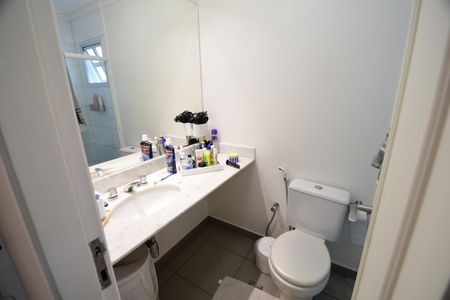 Casa de condomínio para alugar com 340m², 3 quartos e 4 vagasBanheiro Suíte