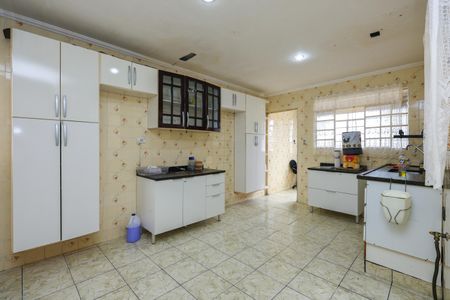 Casa à venda com 150m², 2 quartos e 2 vagasCozinha