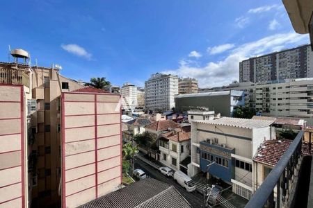 Apartamento à venda com 221m², 4 quartos e 1 vaga