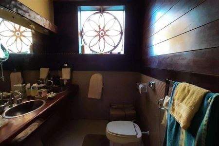 Apartamento à venda com 221m², 4 quartos e 1 vaga