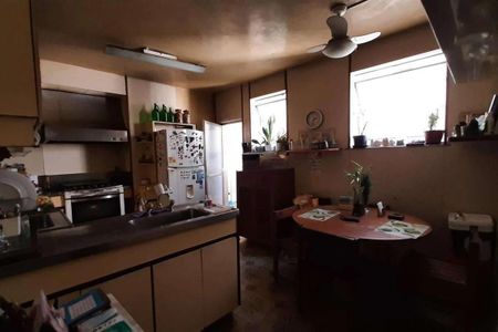 Apartamento à venda com 221m², 4 quartos e 1 vaga