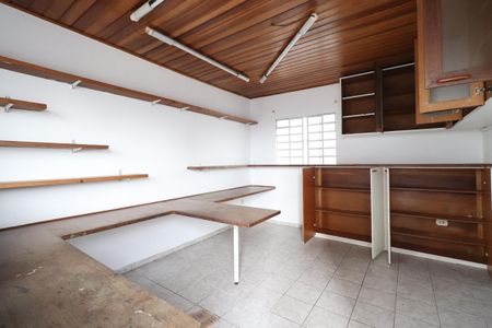 Casa para alugar com 200m², 3 quartos e 2 vagasEscritório