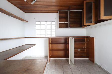 Casa para alugar com 200m², 3 quartos e 2 vagasEscritório