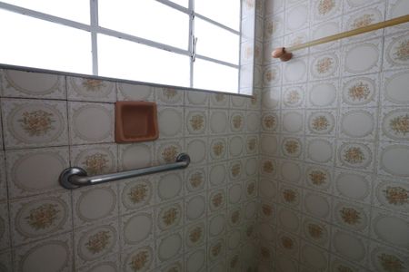Casa para alugar com 200m², 3 quartos e 2 vagasBanheiro Social