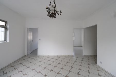 Casa para alugar com 200m², 3 quartos e 2 vagasSala