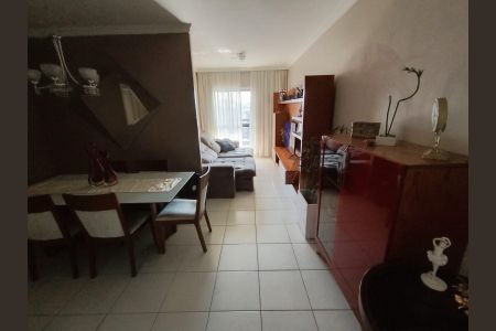 Apartamento à venda com 105m², 4 quartos e 2 vagasSala