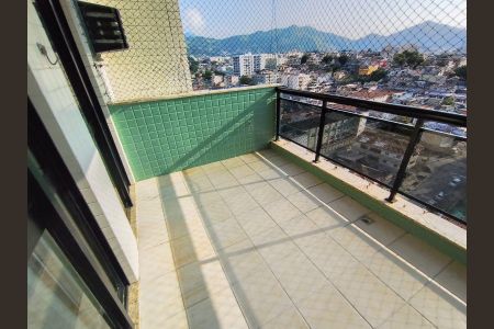 Apartamento à venda com 105m², 4 quartos e 2 vagasSacada