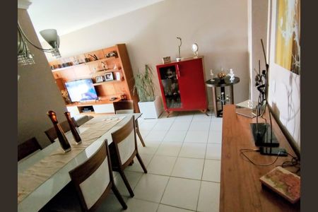 Apartamento à venda com 105m², 4 quartos e 2 vagasSala