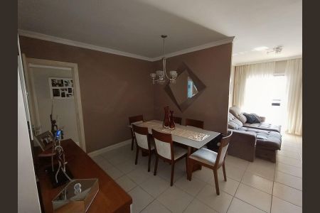 Apartamento à venda com 105m², 4 quartos e 2 vagasSala