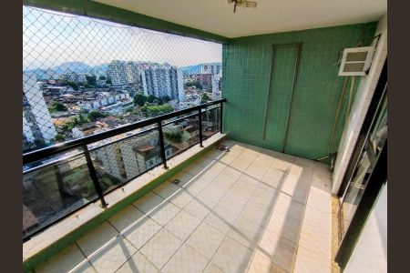 Apartamento à venda com 105m², 4 quartos e 2 vagasSacada