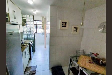 Apartamento à venda com 105m², 4 quartos e 2 vagasCozinha