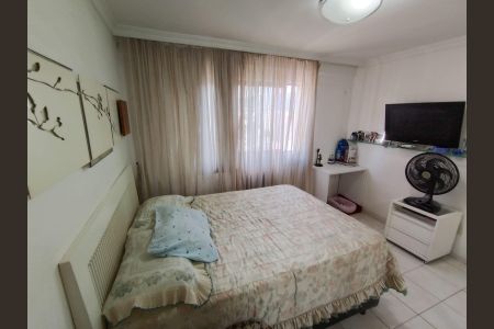 Apartamento à venda com 105m², 4 quartos e 2 vagasQuarto