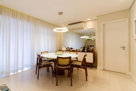 Apartamento à venda com 134m², 4 quartos e 3 vagasSala