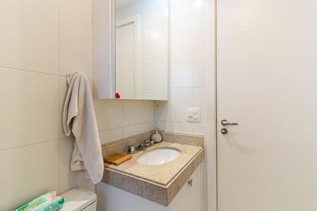 Apartamento à venda com 134m², 4 quartos e 3 vagasBanheiro da Suíte 1