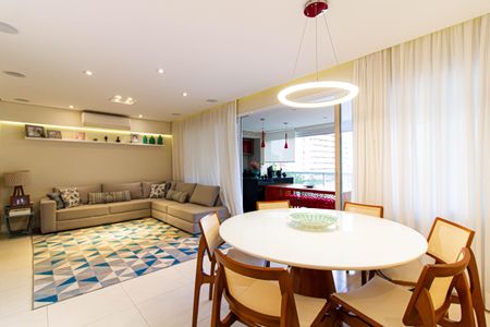 Sala de apartamento para alugar com 4 quartos, 134m² em Vila Romana, São Paulo