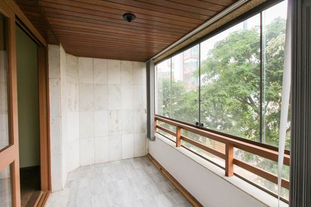 Apartamento para alugar com 101m², 3 quartos e 1 vaga Apartamento para alugar com 101m², 3 quartos e 1 vagaVaranda da Sala