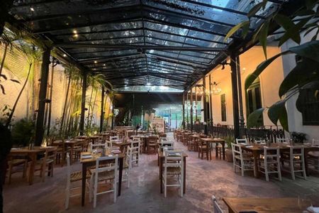 Casa à venda com 434m², 5 quartos e 5 vagas