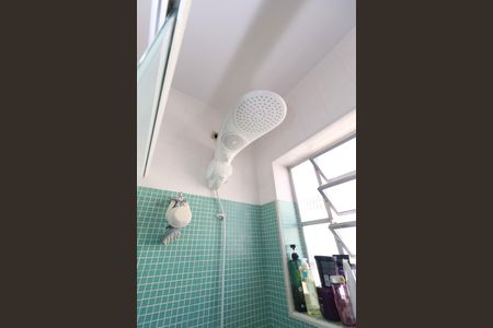 Casa à venda com 159m², 2 quartos e 1 vagaBanheiro