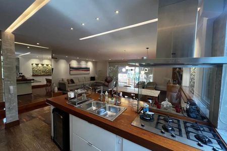 Apartamento à venda com 168m², 4 quartos e 2 vagas