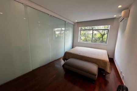 Apartamento à venda com 168m², 4 quartos e 2 vagas