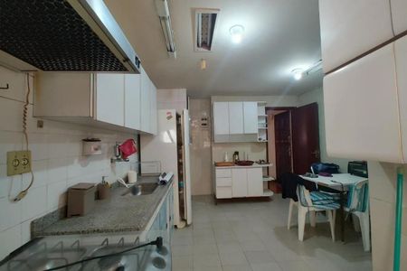 Apartamento à venda com 150m², 3 quartos e sem vaga