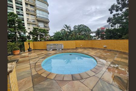 Apartamento à venda com 63m², 1 quarto e 1 vaga Apartamento à venda com 63m², 1 quarto e 1 vagaÁrea comum - Piscina