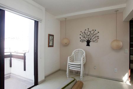 Apartamento à venda com 193m², 3 quartos e 2 vagasQuarto 3