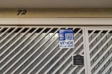 Casa à venda com 242m², 3 quartos e 2 vagas Casa à venda com 242m², 3 quartos e 2 vagasPlaca instalada