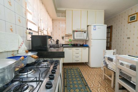 Casa à venda com 242m², 3 quartos e 2 vagas Casa à venda com 242m², 3 quartos e 2 vagasCozinha
