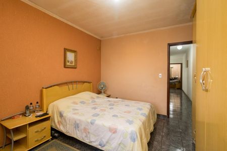Casa à venda com 242m², 3 quartos e 2 vagas Casa à venda com 242m², 3 quartos e 2 vagasSuíte