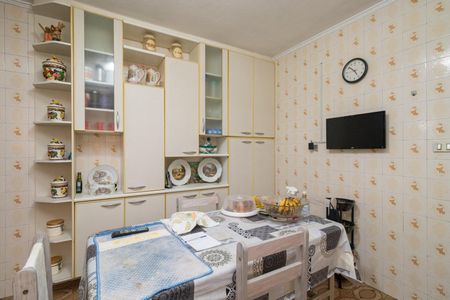 Casa à venda com 242m², 3 quartos e 2 vagas Casa à venda com 242m², 3 quartos e 2 vagasCozinha
